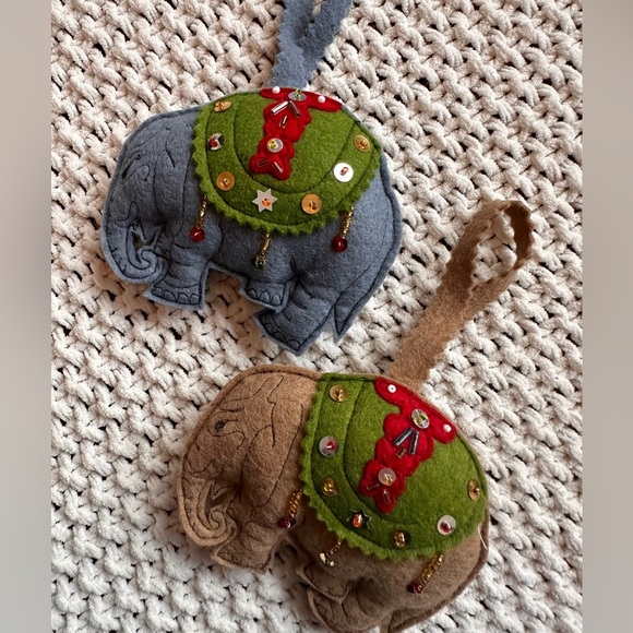 Vintage Folk Art Christmas Ornament Embroidered Felt Elephant Lot 2 Blue Brown - Picture 2 of 5